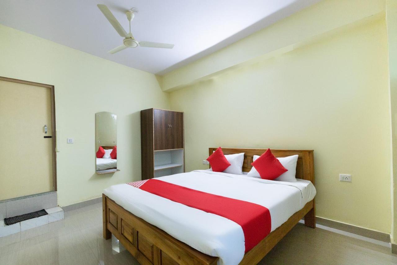 Oyo Kalpataru Lodge Hunsur Exteriör bild