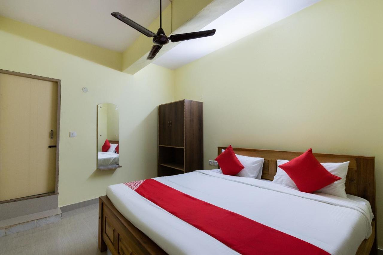 Oyo Kalpataru Lodge Hunsur Exteriör bild